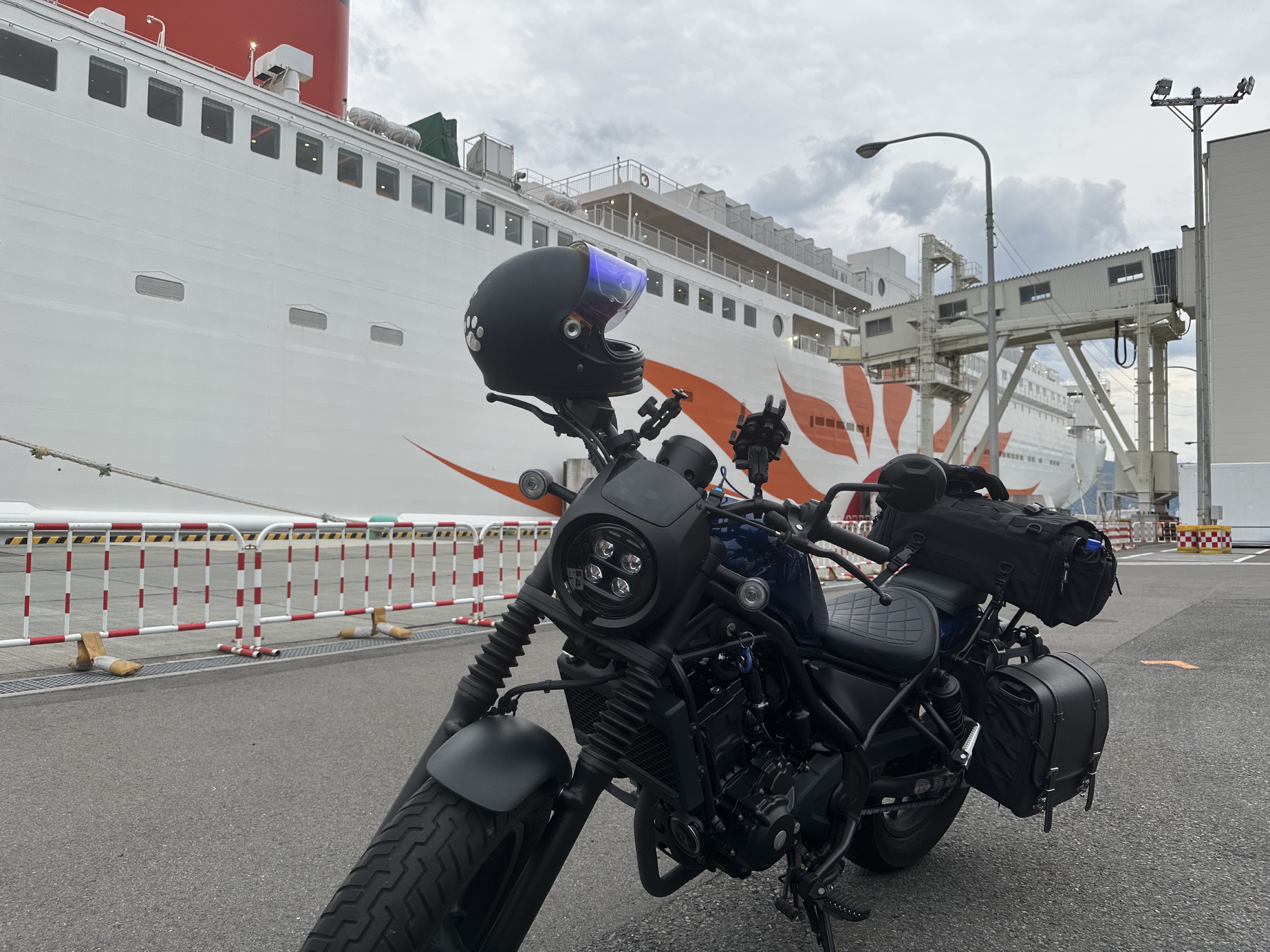 さんふらわあ前